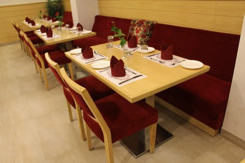 Hotel Dasaprakash Agra  3*, Agra (Uttar Pradesh) Indie
